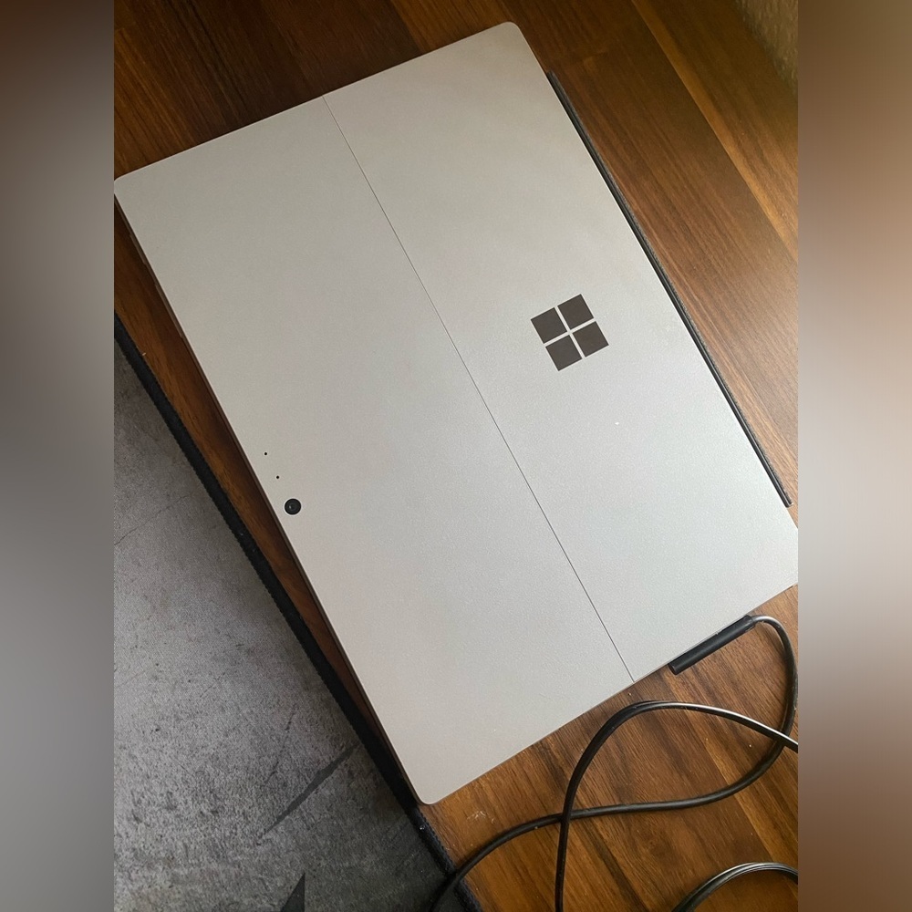 Microsoft Surface Pro 6 - Tablet - Intel Core i5 - 8250U - Picture 6 of 7